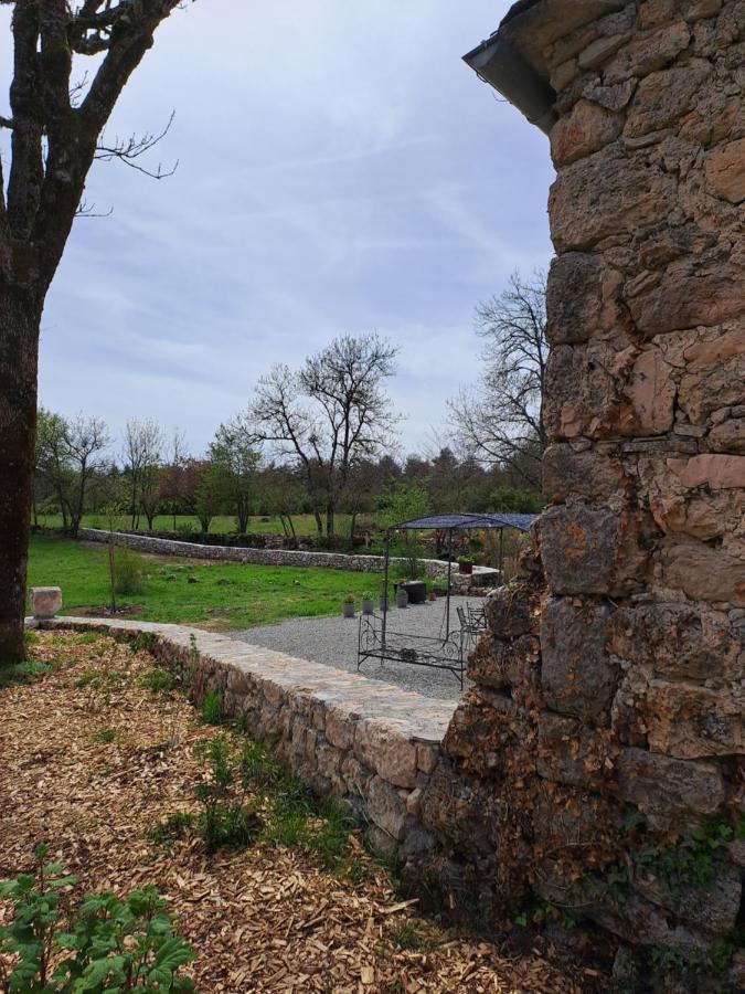 Le Passe Compose Villa Millau Bagian luar foto