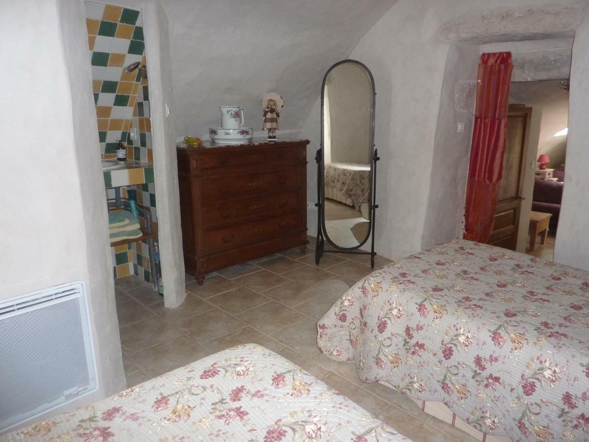 Le Passe Compose Villa Millau Bagian luar foto